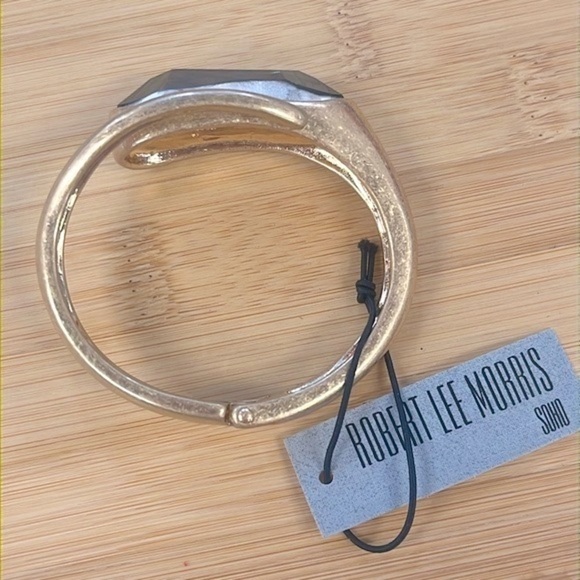Brand New Robert Lee Morris Antique Gold Tone Large Stone Hinge Cuff Bracelet - Picture 3 of 13
